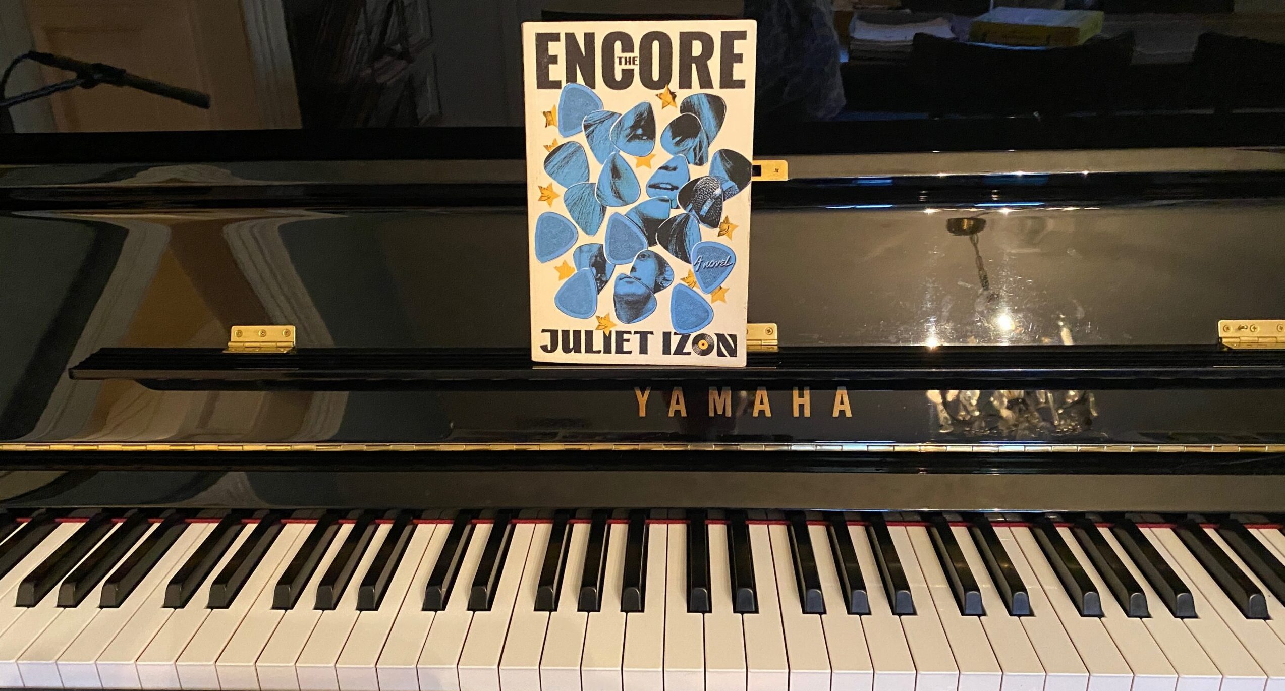 The Encore by Juliet Izon